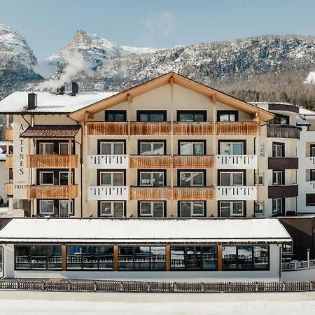 Hotel Antines Ла Вилла Экстерьер фото