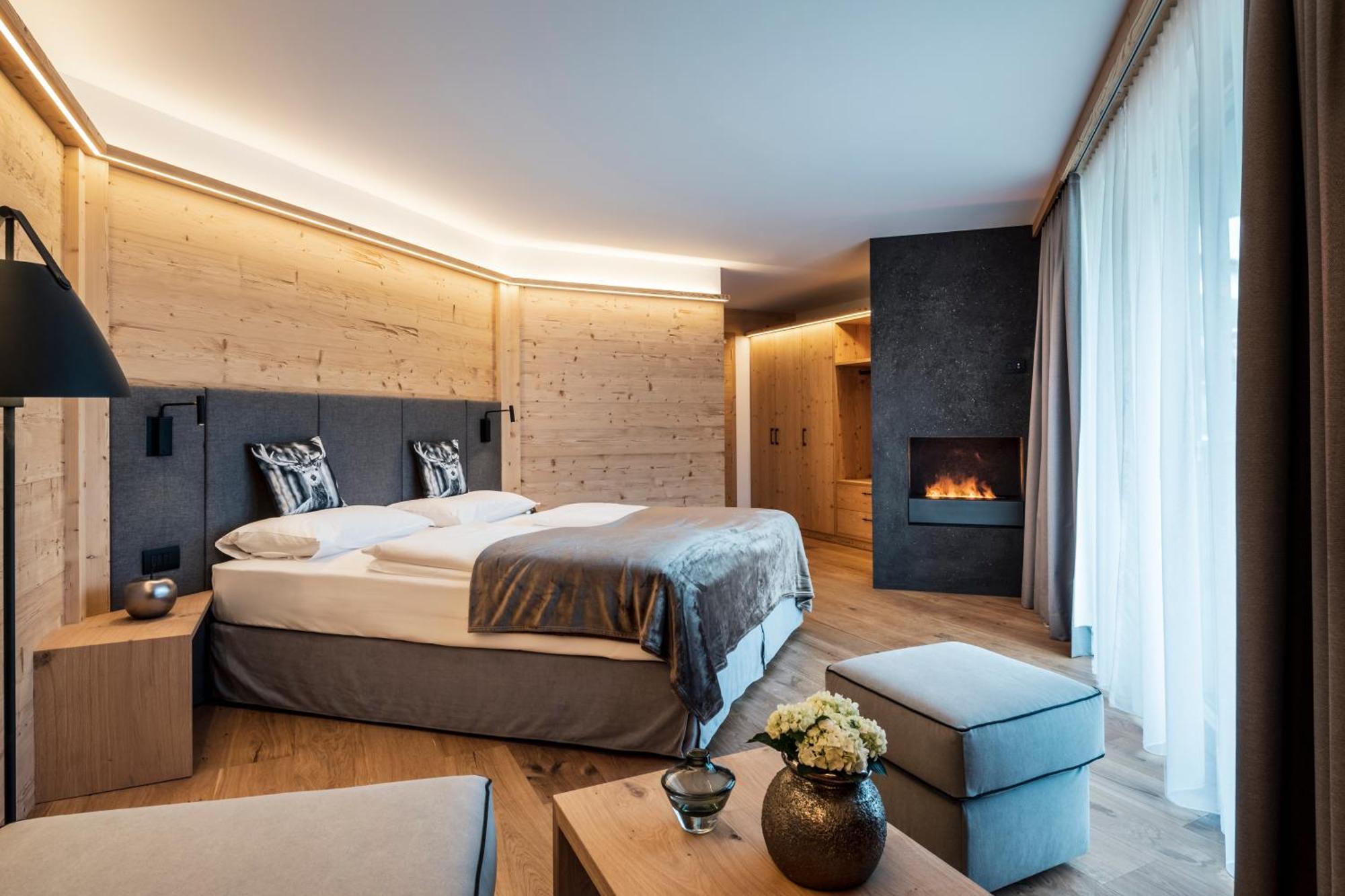 Hotel Antines Ла Вилла Экстерьер фото