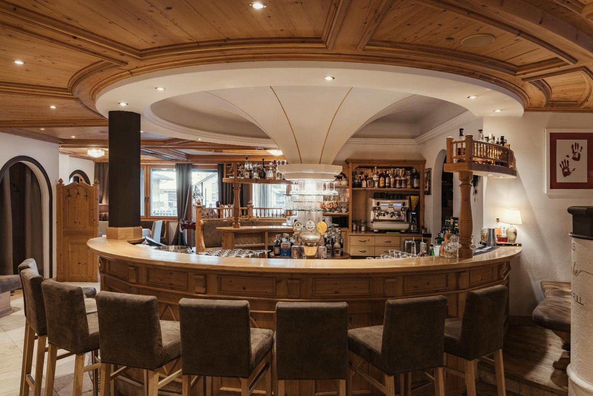 Hotel Antines Ла Вилла Экстерьер фото