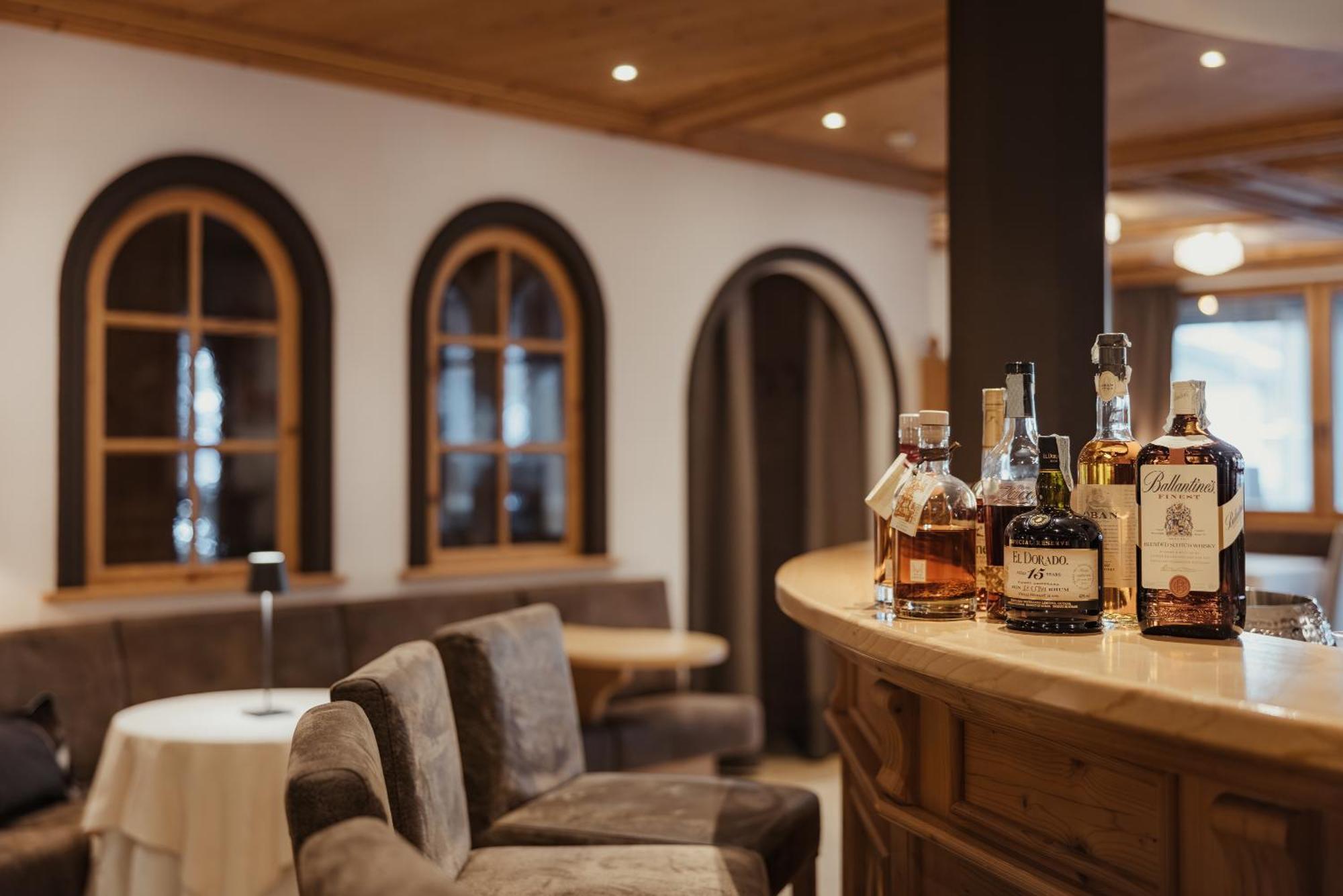 Hotel Antines Ла Вилла Экстерьер фото