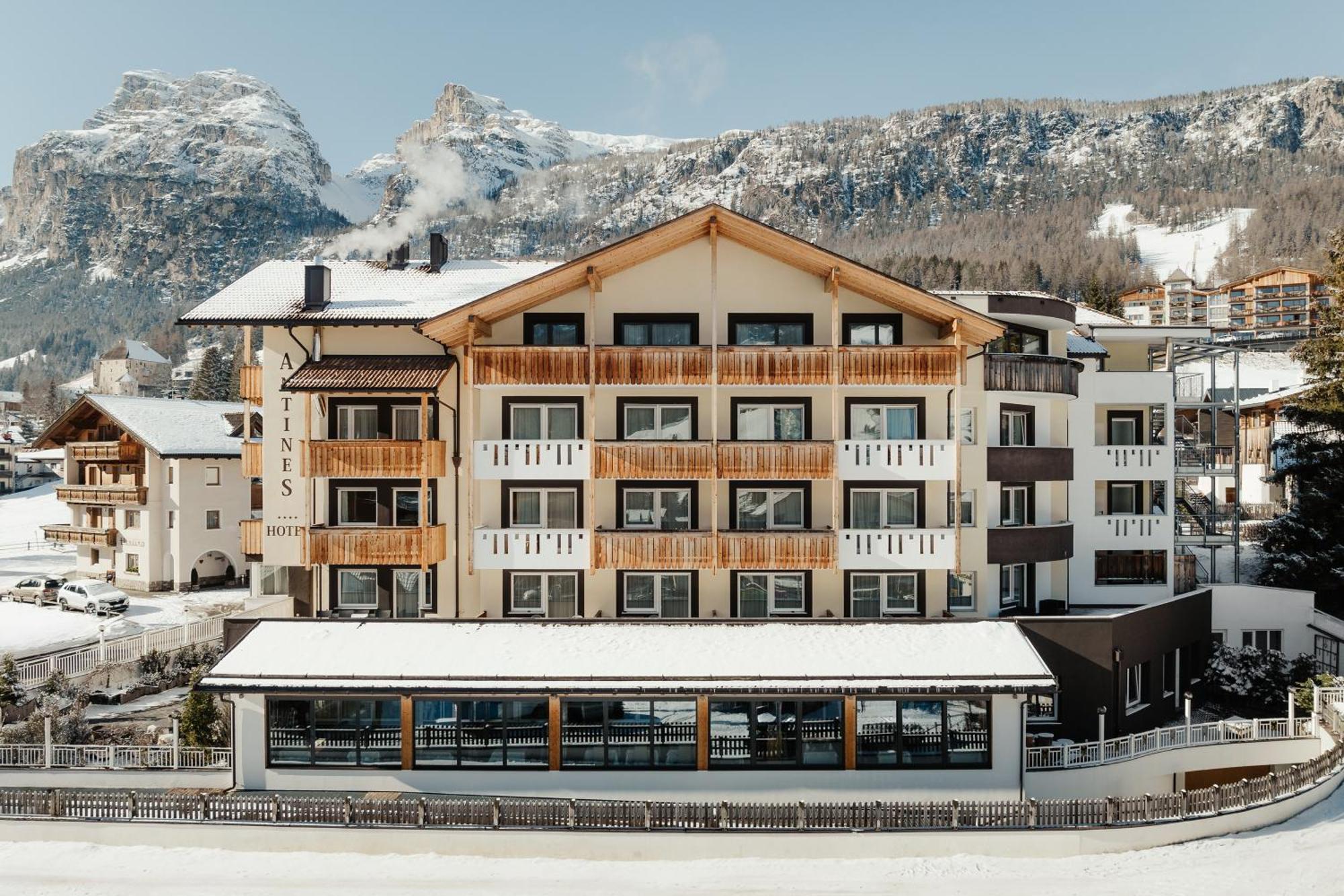 Hotel Antines Ла Вилла Экстерьер фото